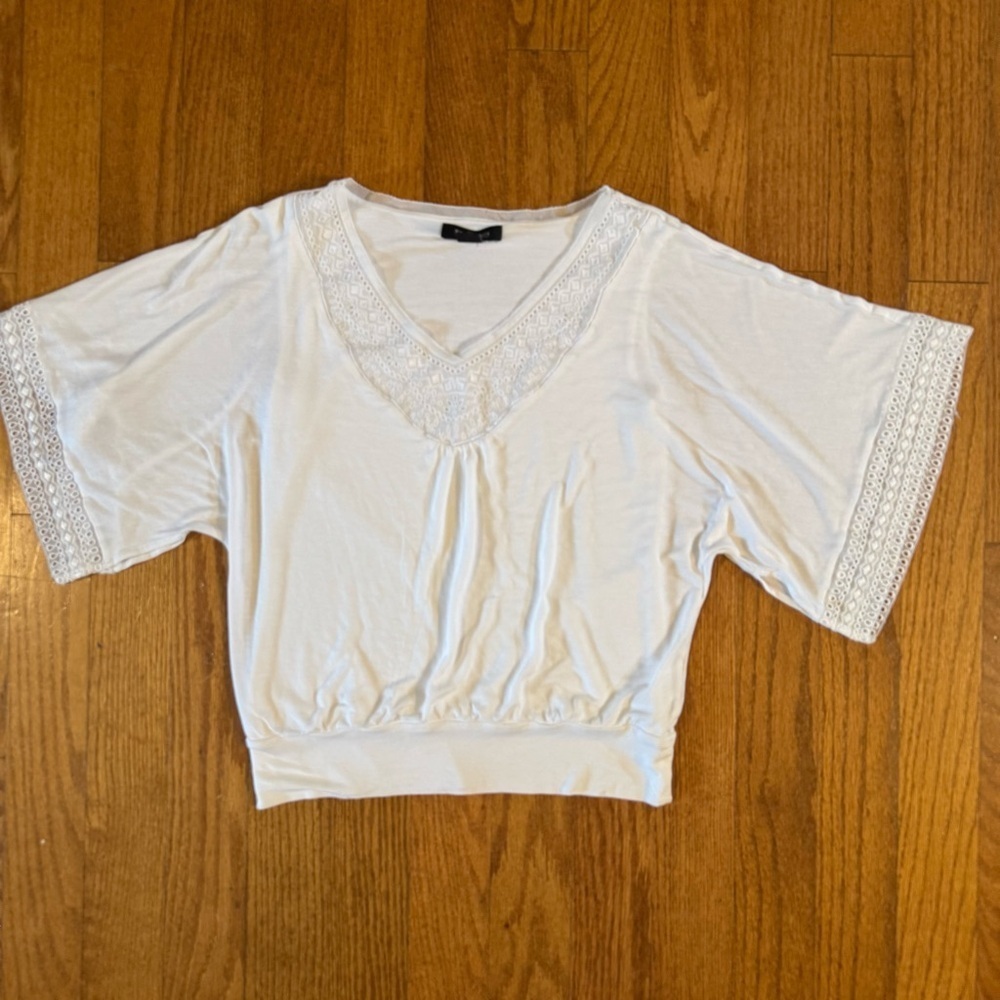 White House Black Market Women’s White Lace Trim Blouse Size S